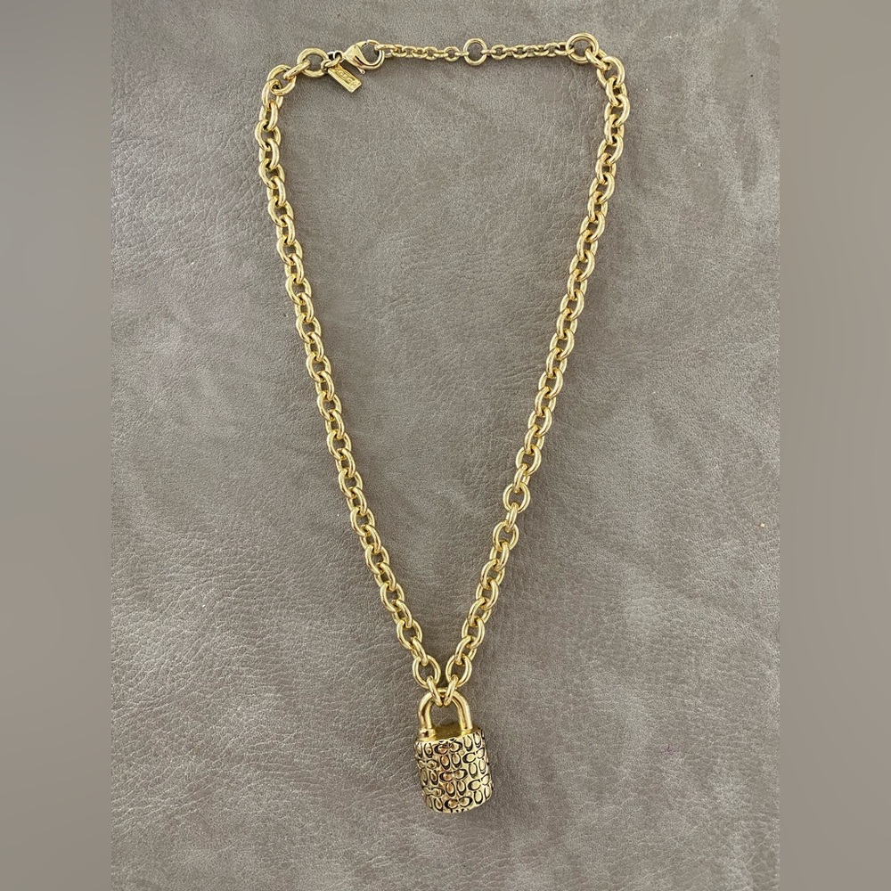 COACH Quilted Padlock Necklace Gold EUC! - Picture 3 of 6